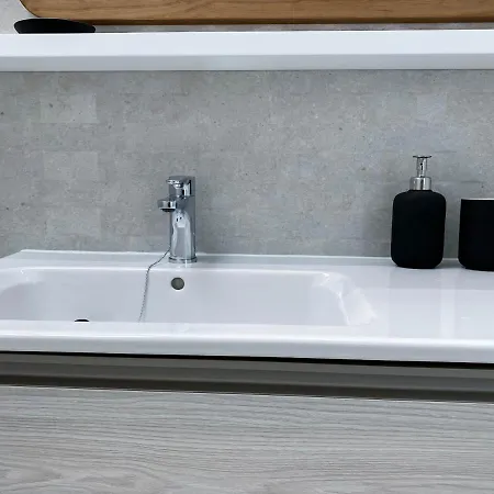 Marina Suites 6