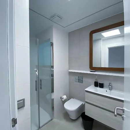 Marina Suites 6